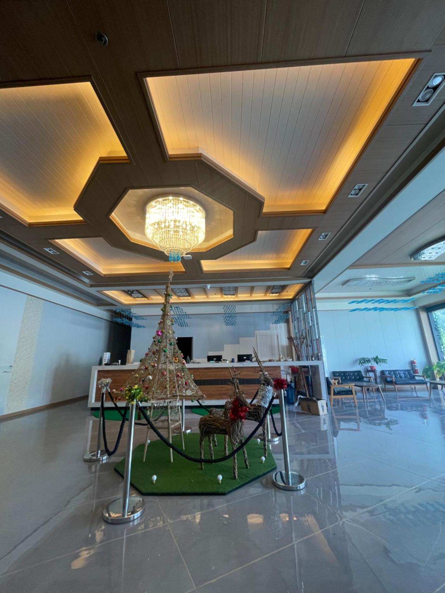 W Golf Resort Oslob Exterior photo